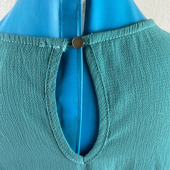 Vintage June & Hudson sage green eyelet 3/4 bell sleeve soft cremplin fabric - Picture 7 of 9